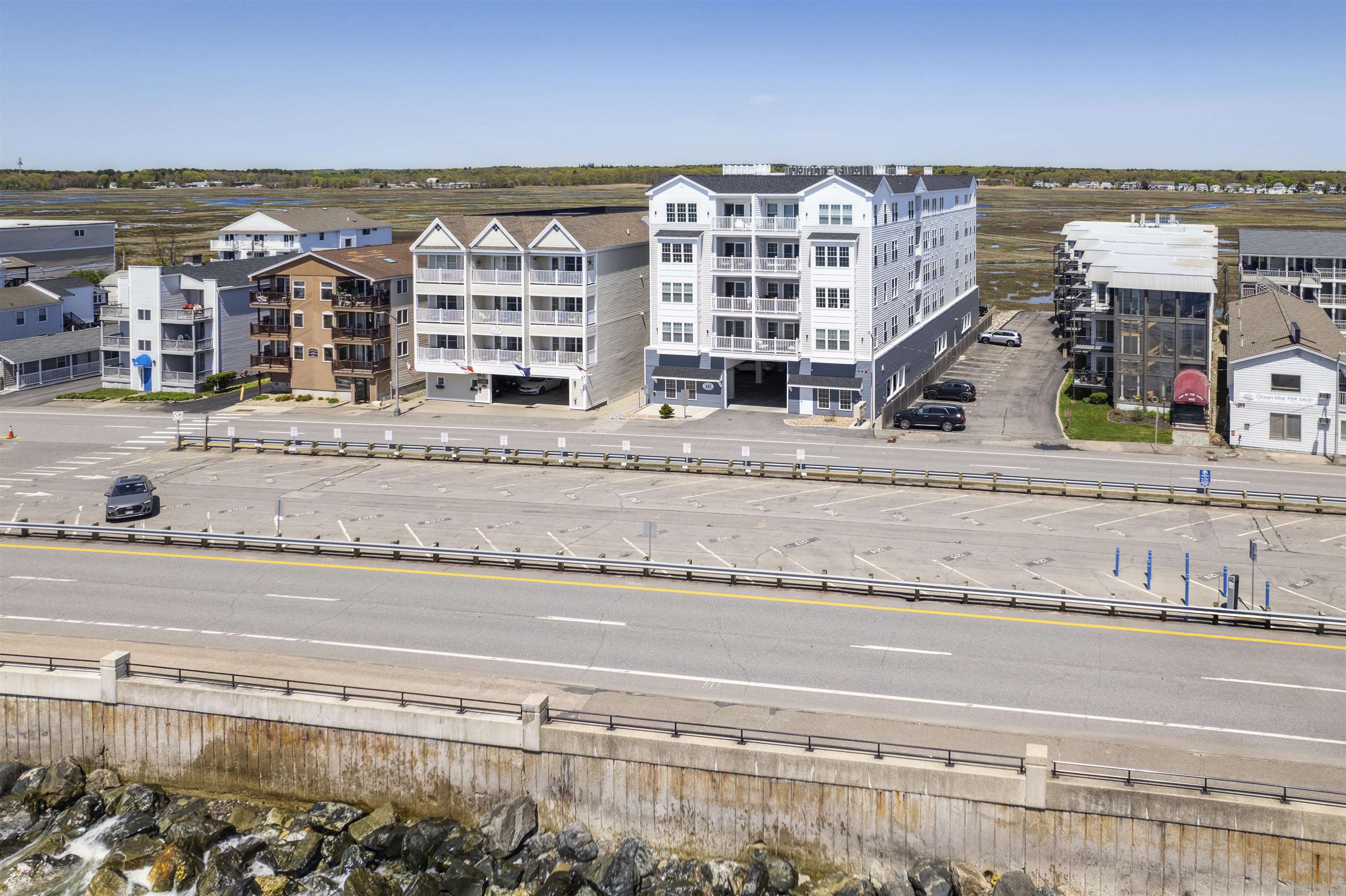435 Ocean Boulevard 405