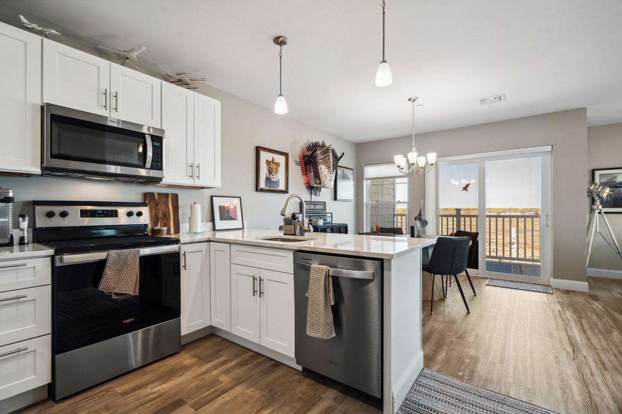 435 Ocean Boulevard 405
