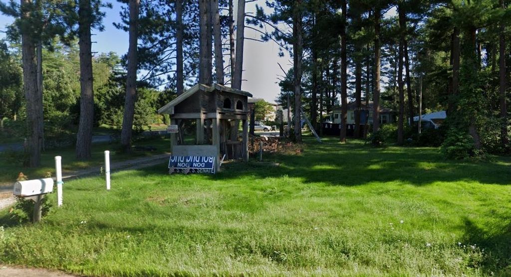 Photo of 221 Rockingham Road, Londonderry, NH 03053 (MLS # 5053921)