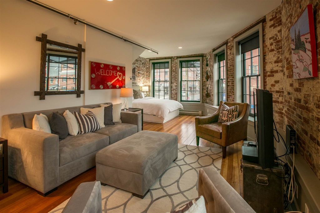 Photo of 140 Penhallow Street #2A, Portsmouth, NH 03801 (MLS # 5066725)