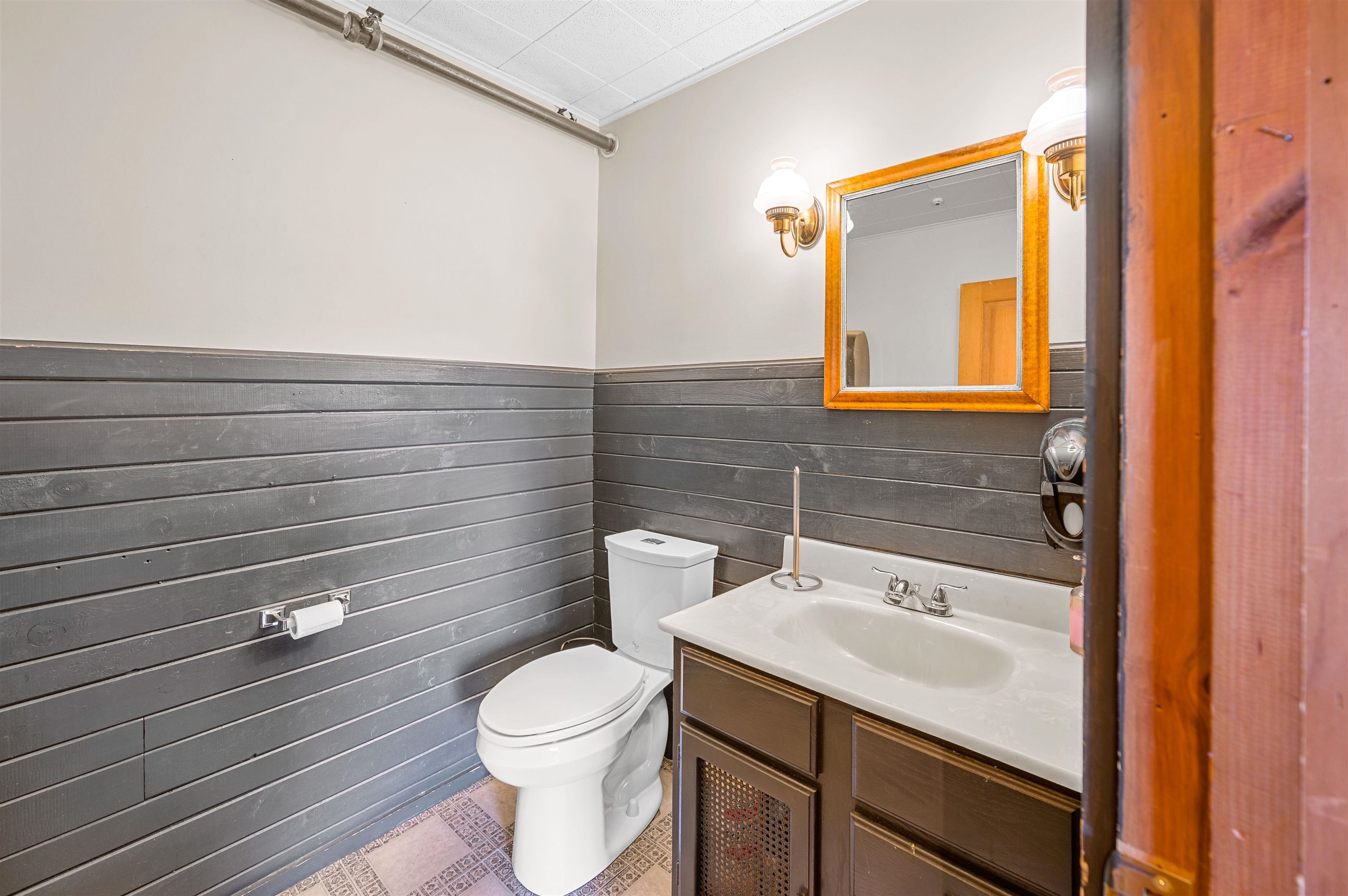 Stowe, Vermont 05672, United States, ,Commercial,Active,44624