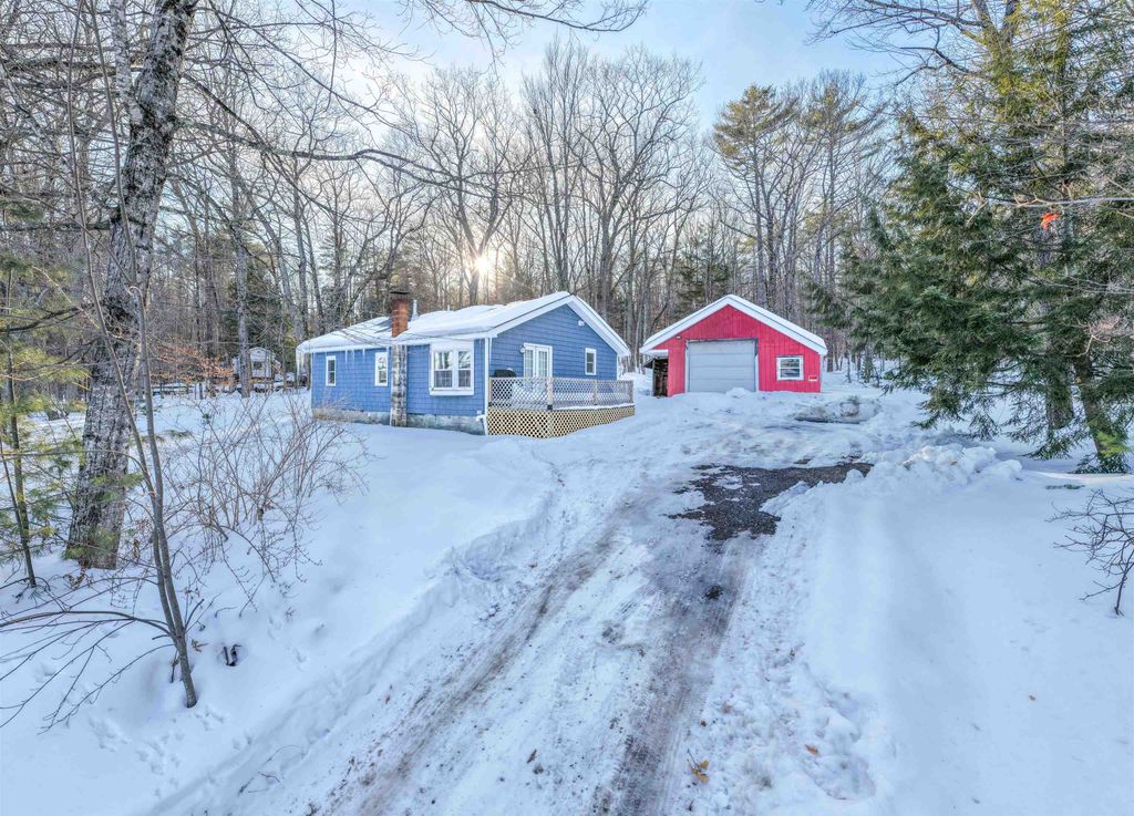 Photo of 11 Chemung Road, Meredith, NH 03253 (MLS # 5077304)