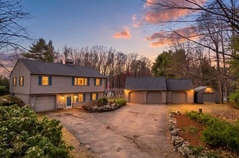 Photo of 68 White Rock Hill Road, Bow, NH 03304 (MLS # 5084299)