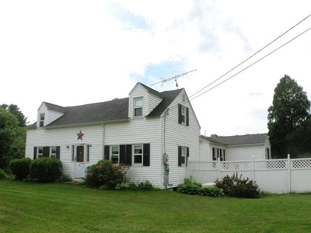 Photo of 481 Boston Post Road, Amherst, NH 03031 (MLS # 5089341)