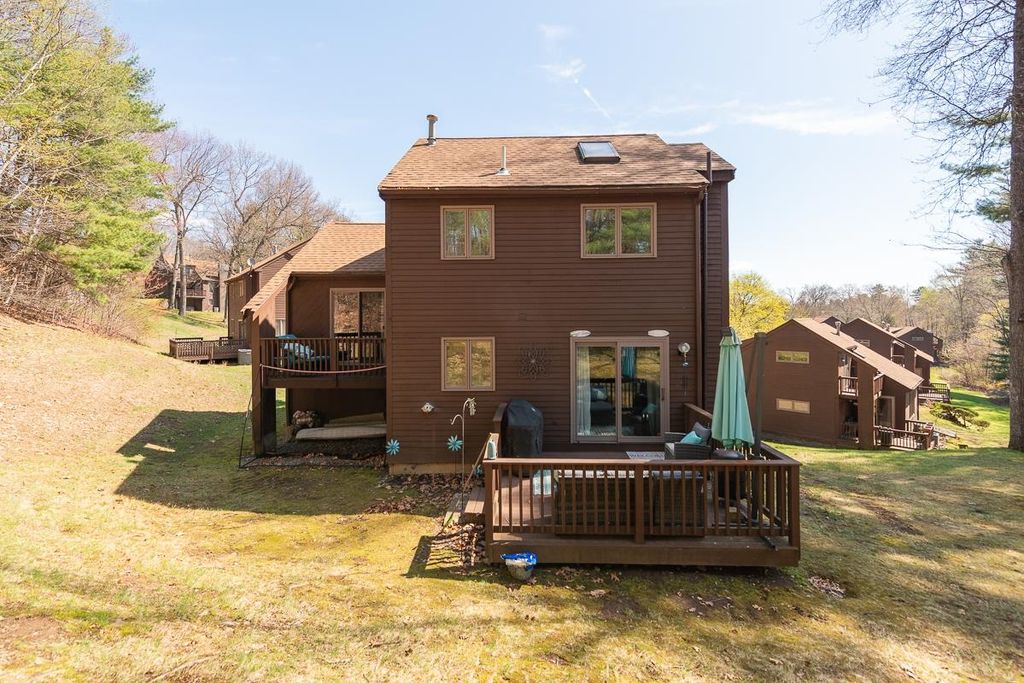 Photo of 21 Gloucester Lane #21, Nashua, NH 03063 (MLS # 5084872)