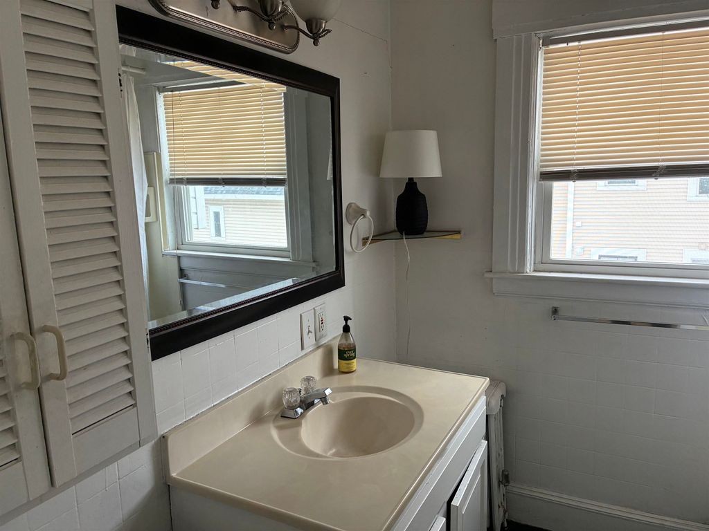 Photo of 56 Webster Street, Manchester, NH 03104 (MLS # 5077287)