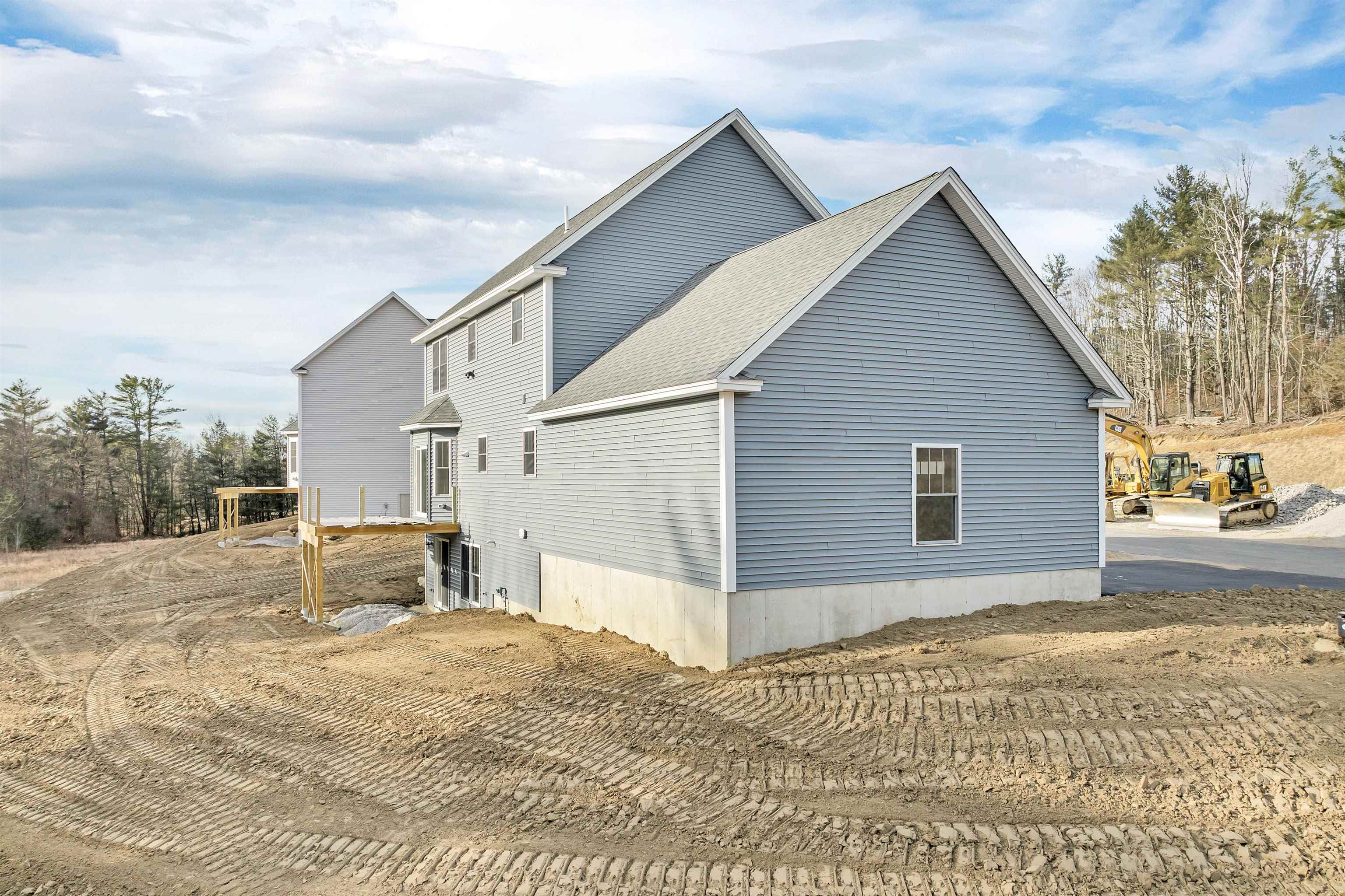 Concord, New Hampshire 03301, United States, 3 Bedrooms Bedrooms, ,3 BathroomsBathrooms,Residential,Pending,17281