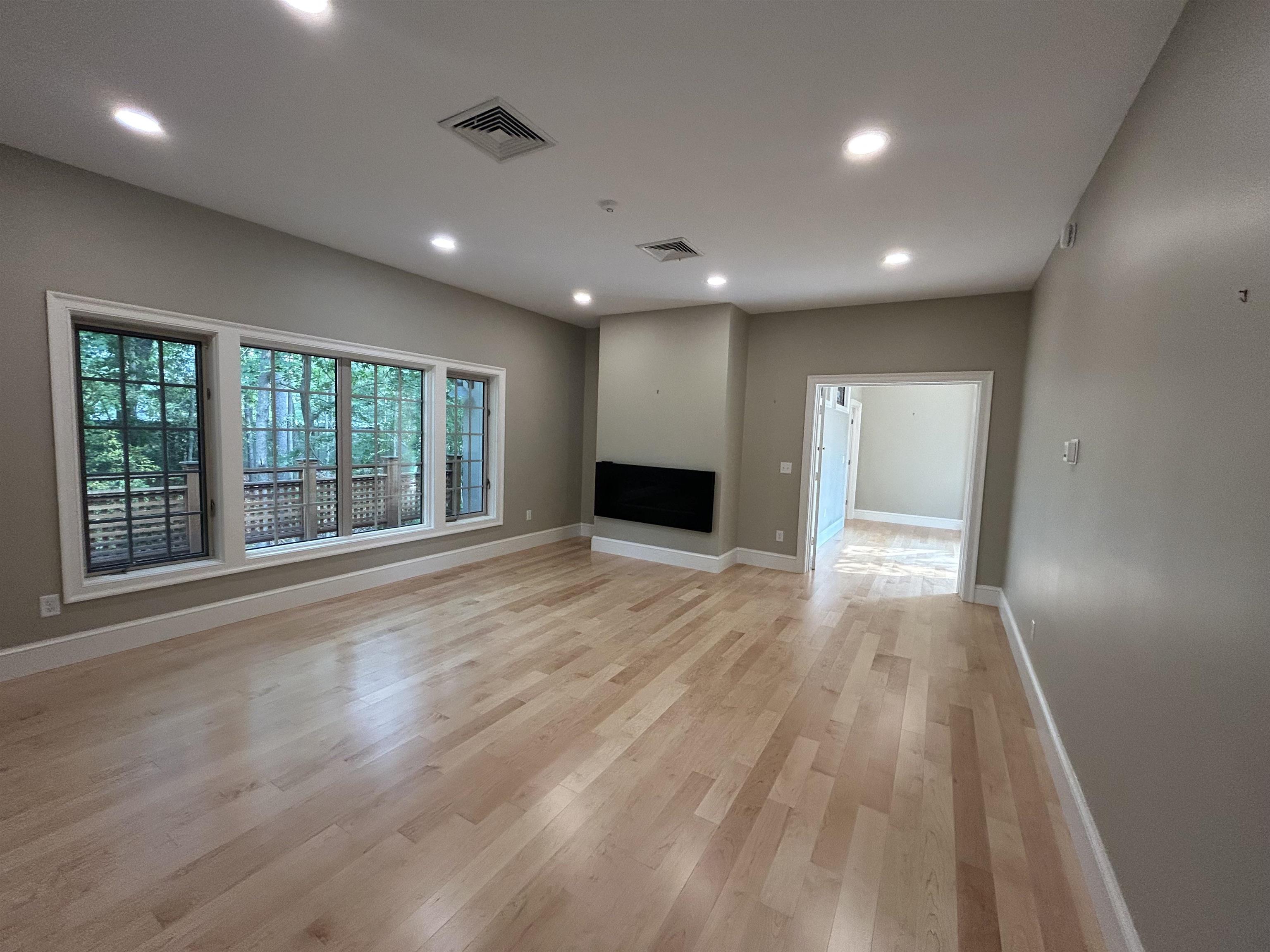 81 Front Street Unit 6