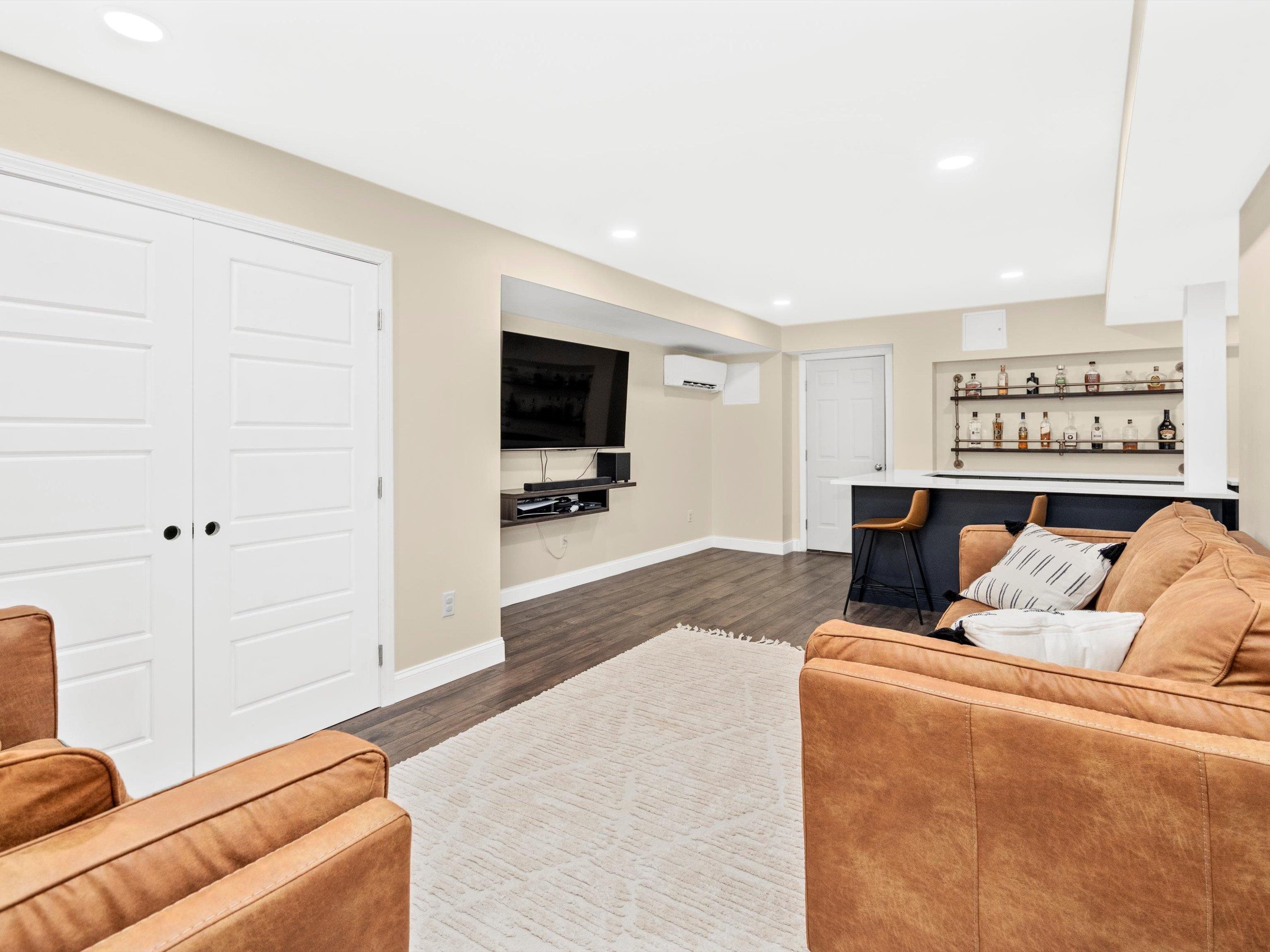 Windham, New Hampshire 03087, United States, 3 Bedrooms Bedrooms, ,2 BathroomsBathrooms,Residential,Active,98468