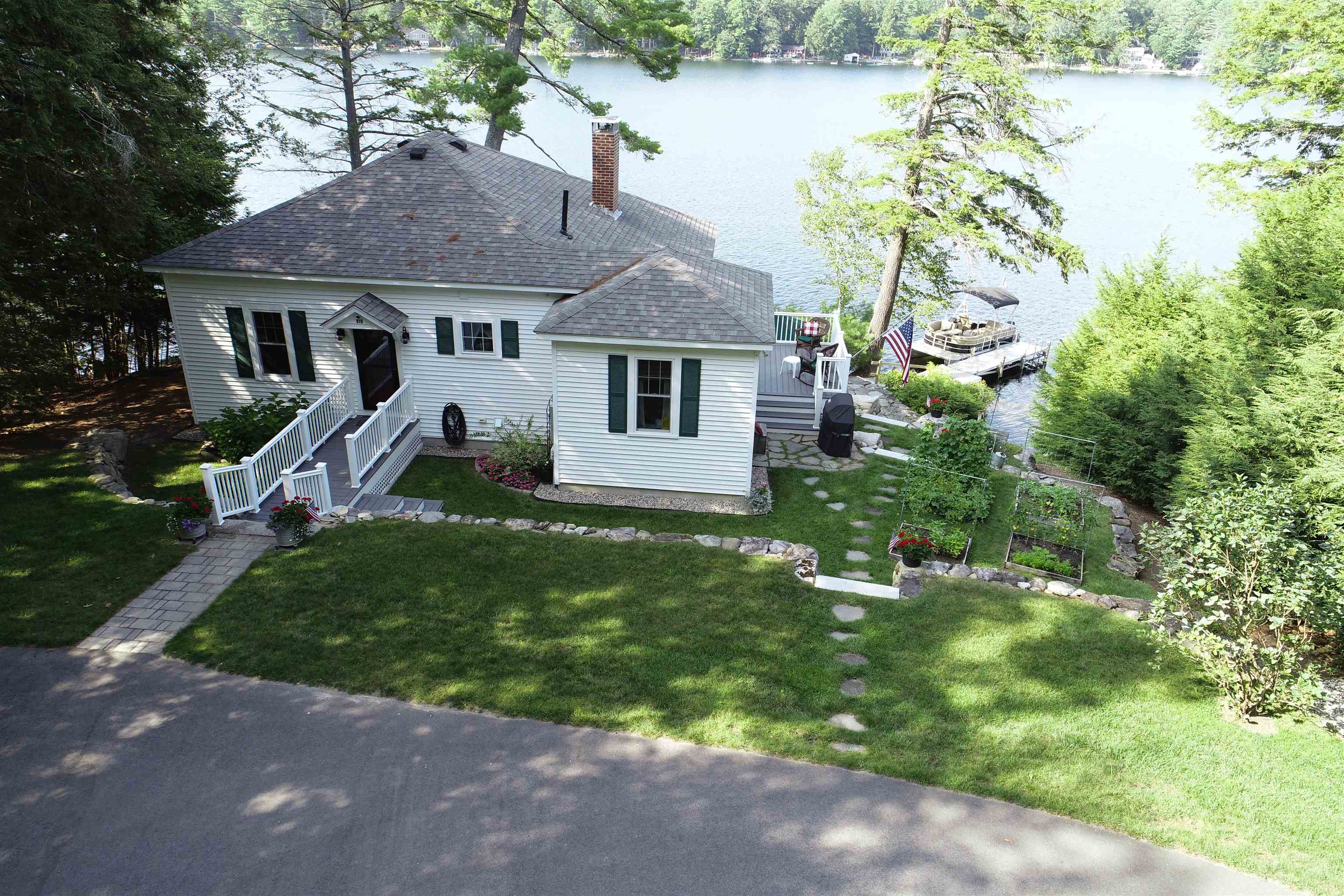 915 Lovell Lake Road