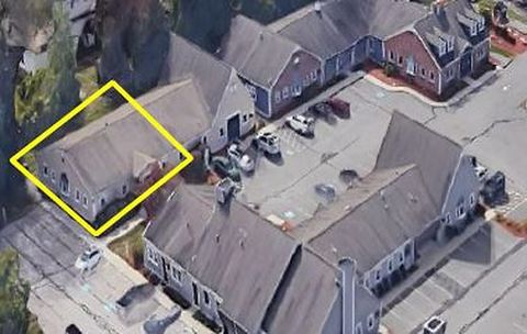 601 602 Riverway Place Bedford NH 03110