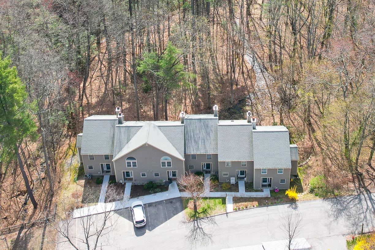 9 Village Falls Way