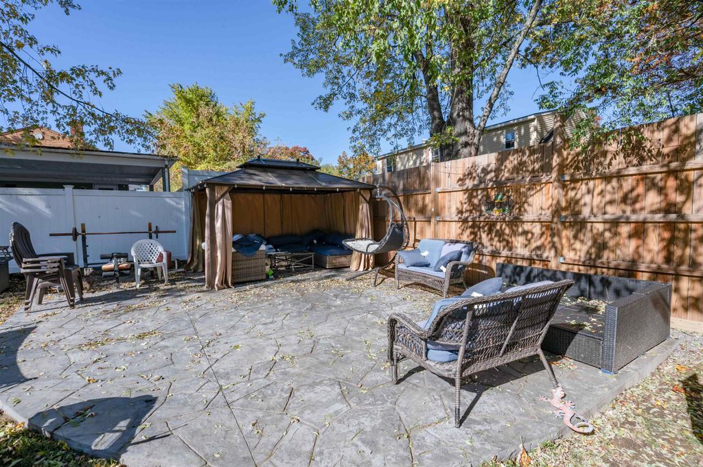 Photo of 35 W Mitchell Street, Manchester, NH 03103 (MLS # 5067103)