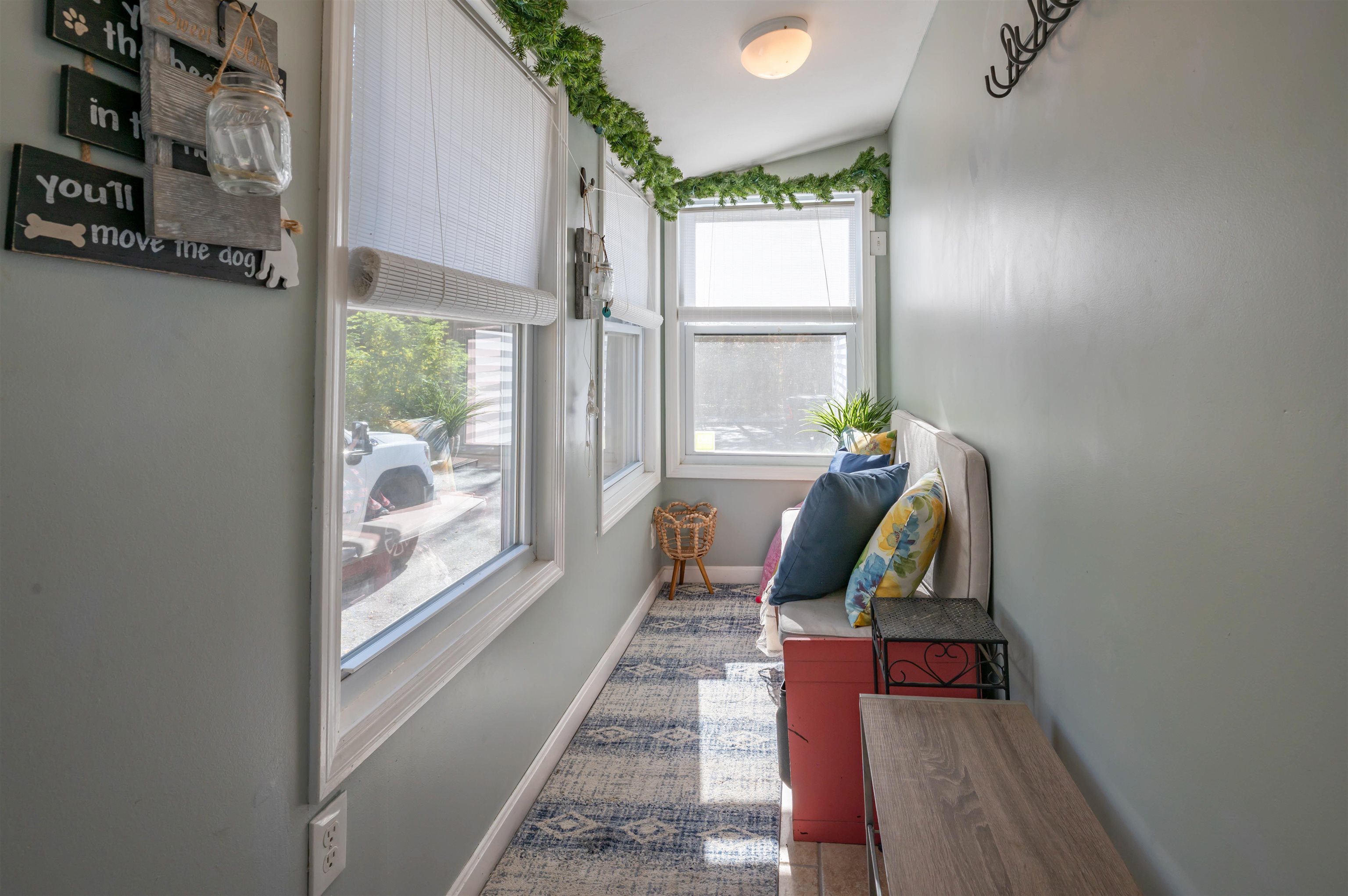 35 W Mitchell Street