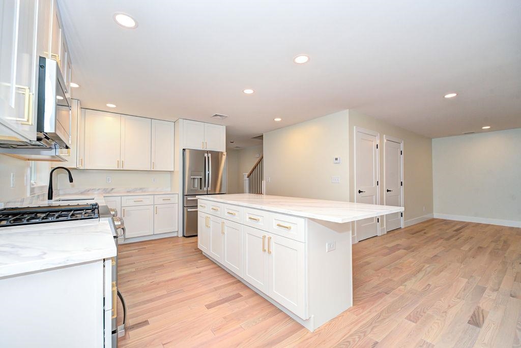 Hudson, New Hampshire 03051, United States, 3 Bedrooms Bedrooms, ,2 BathroomsBathrooms,Residential,Active,149507