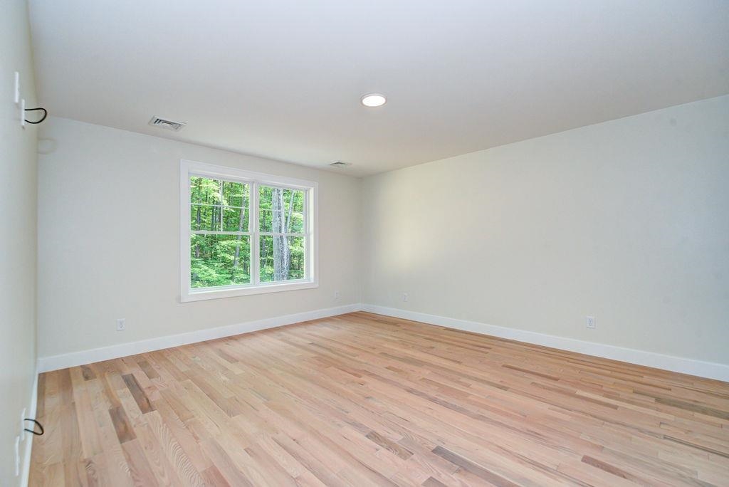 Hudson, New Hampshire 03051, United States, 3 Bedrooms Bedrooms, ,2 BathroomsBathrooms,Residential,Active,149507