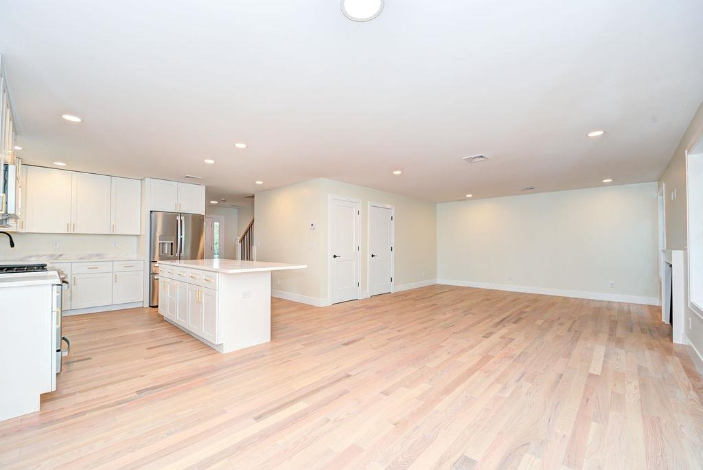 Hudson, New Hampshire 03051, United States, 3 Bedrooms Bedrooms, ,2 BathroomsBathrooms,Residential,Active,149507