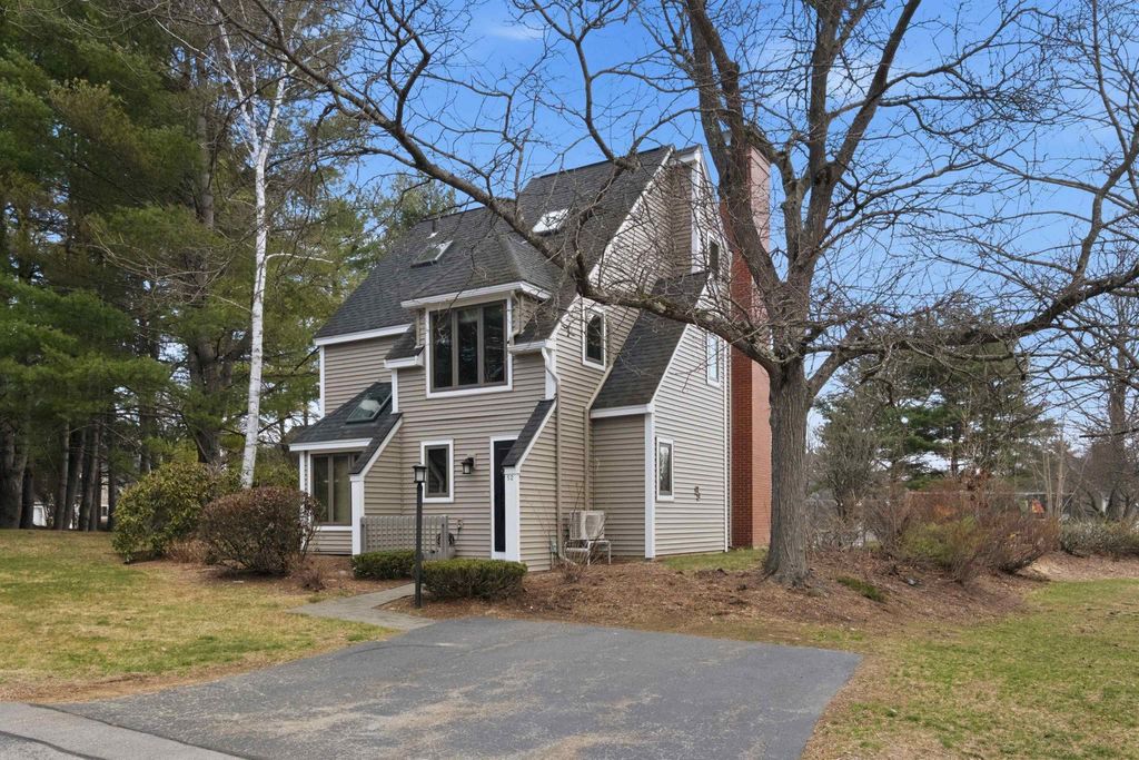 Photo of 52 Gables Drive, Laconia, NH 03246 (MLS # 5084541)