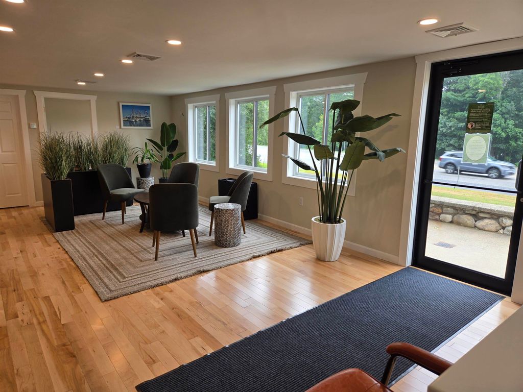Photo of 88 Nashua Road #A 1, Londonderry, NH 03053 (MLS # 5054885)