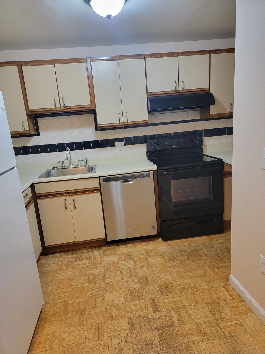 Photo of 37 Alice Drive #75, Concord, NH 03303 (MLS # 5077552)