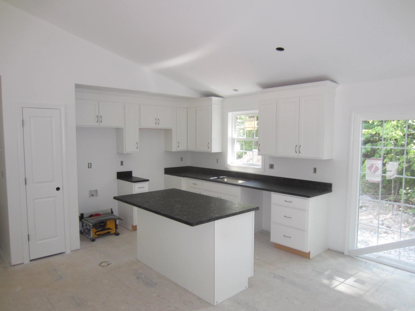 Wakefield, New Hampshire 03872, United States, 3 Bedrooms Bedrooms, ,2 BathroomsBathrooms,Residential,Active,136579