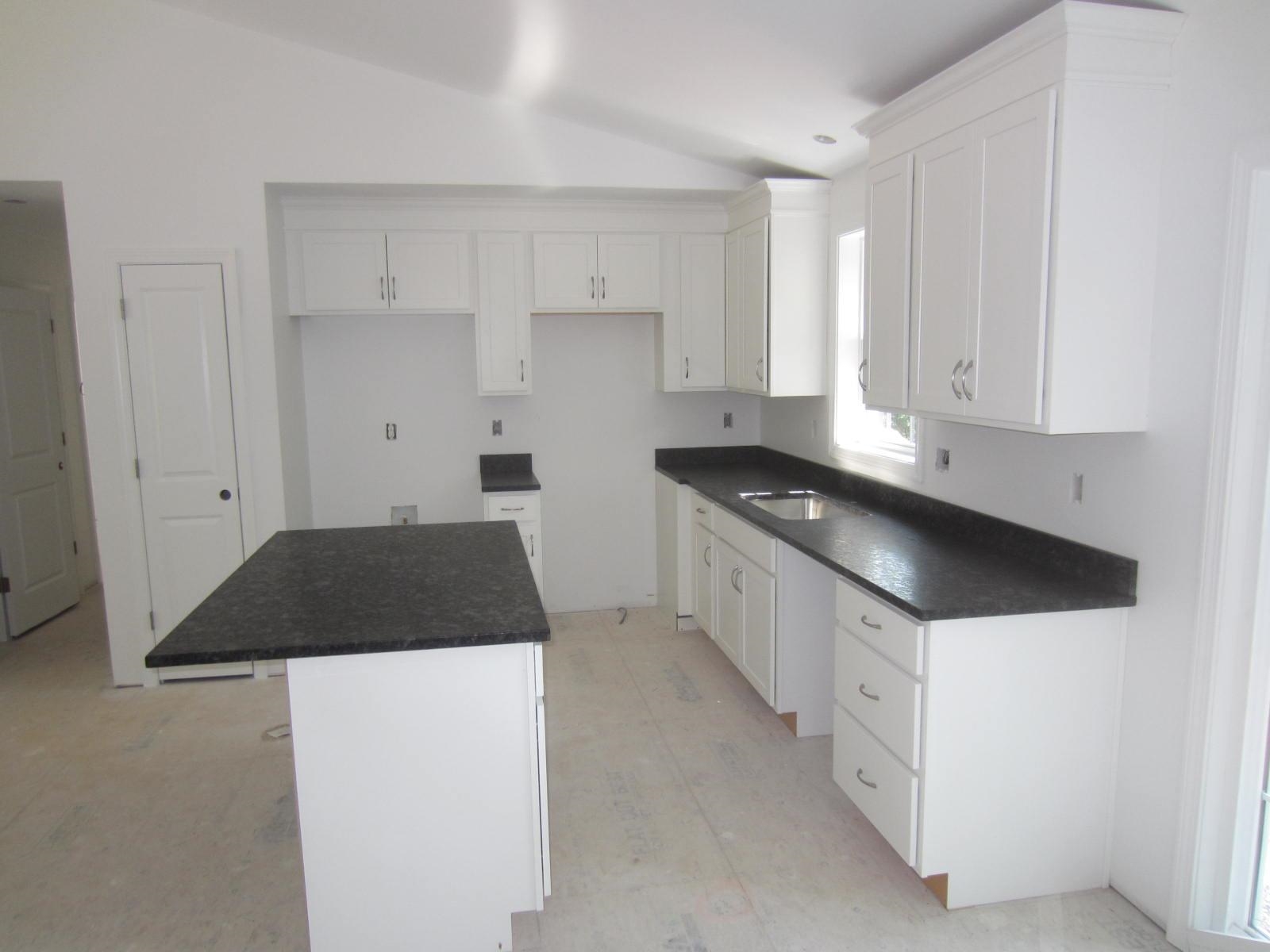 Wakefield, New Hampshire 03872, United States, 3 Bedrooms Bedrooms, ,2 BathroomsBathrooms,Residential,Active,136579