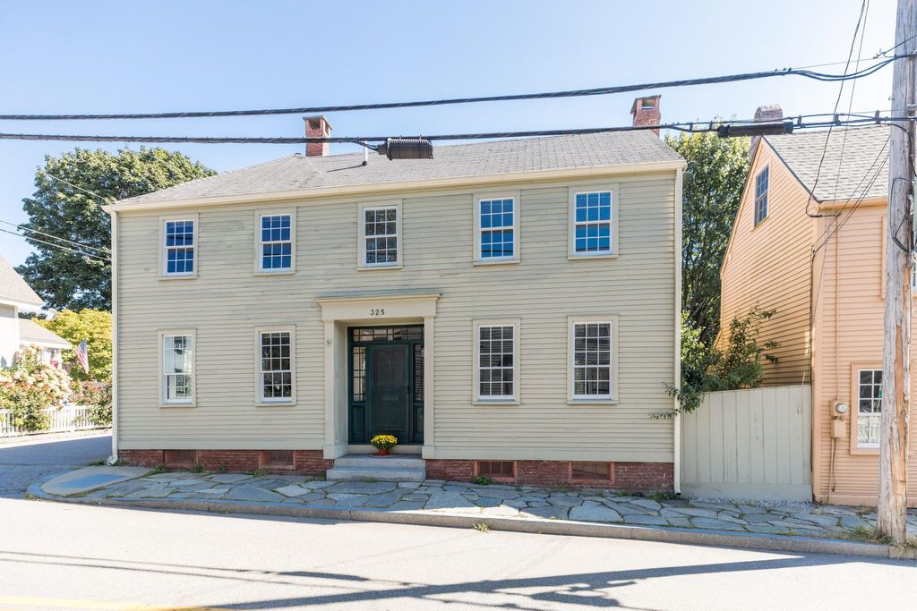 Photo of 325 Marcy Street, Portsmouth, NH 03801 (MLS # 5066135)