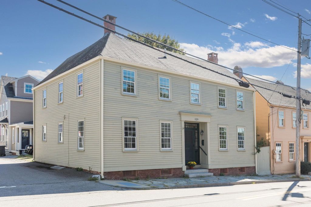 Photo of 325 Marcy Street, Portsmouth, NH 03801 (MLS # 5066135)