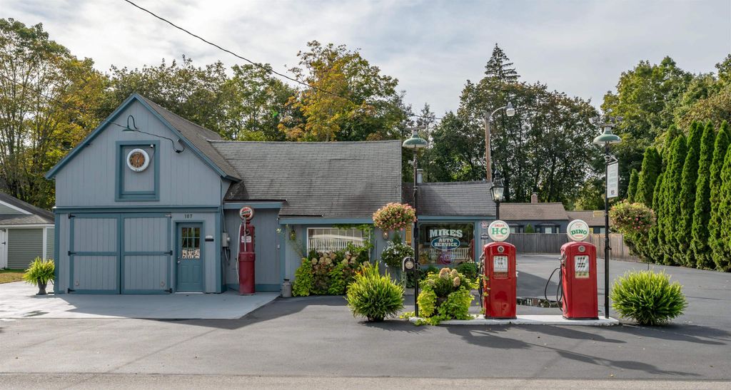 Photo of 107 Boston Post Road, Amherst, NH 03031 (MLS # 5063818)