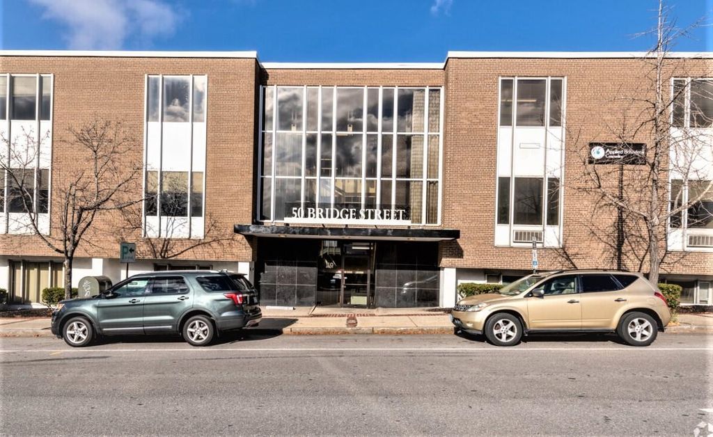 Photo of 50 Bridge Street #206, Manchester, NH 03101 (MLS # 5063028)