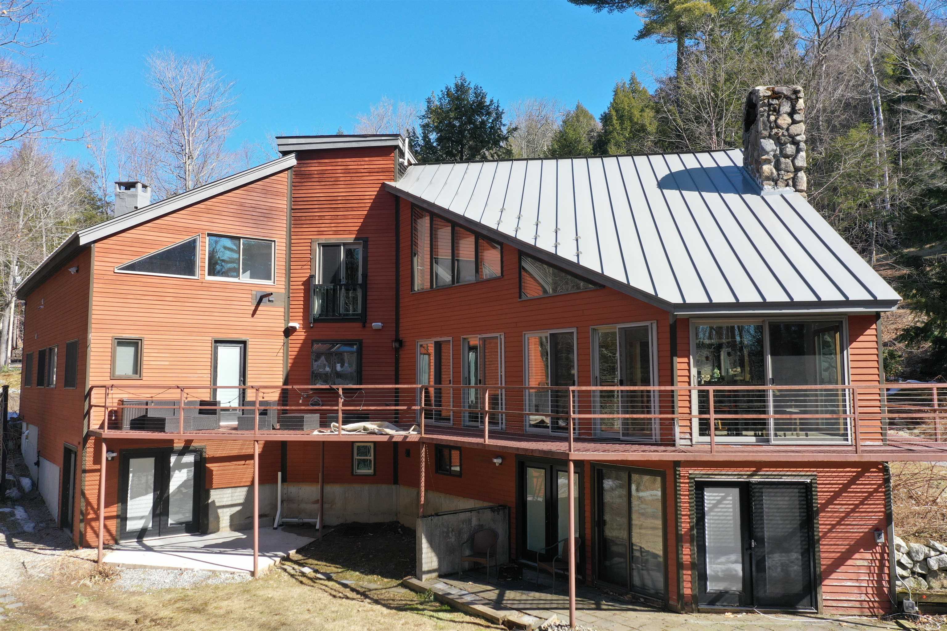 18 Treeline Road