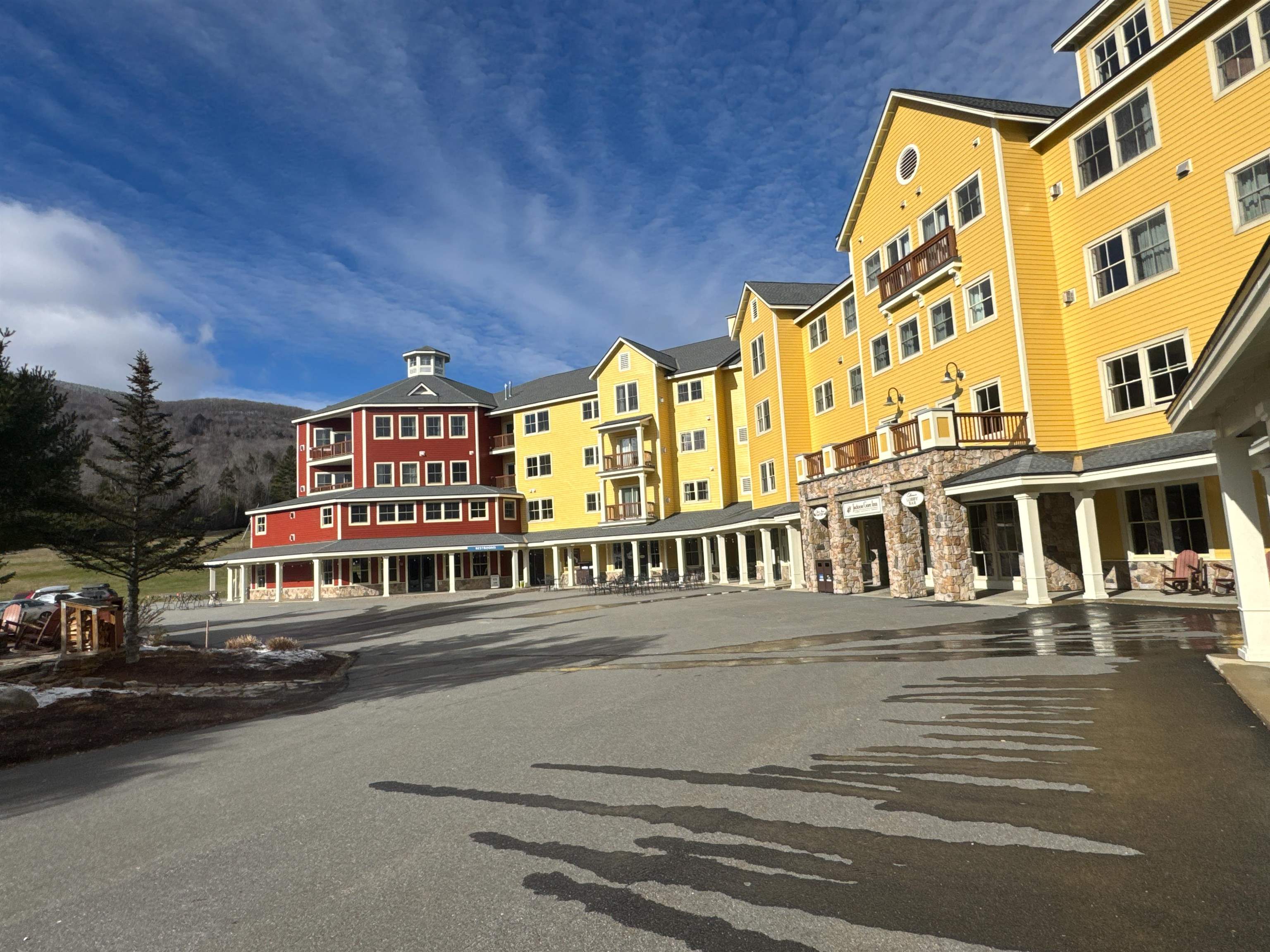 224 QIV Jackson Gore Inn 224 QIV