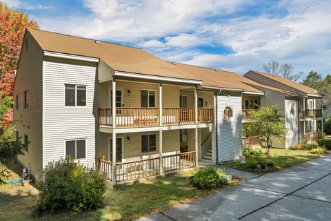 Photo of 42 Harmony Lane #5, Conway, NH 03813 (MLS # 5065704)