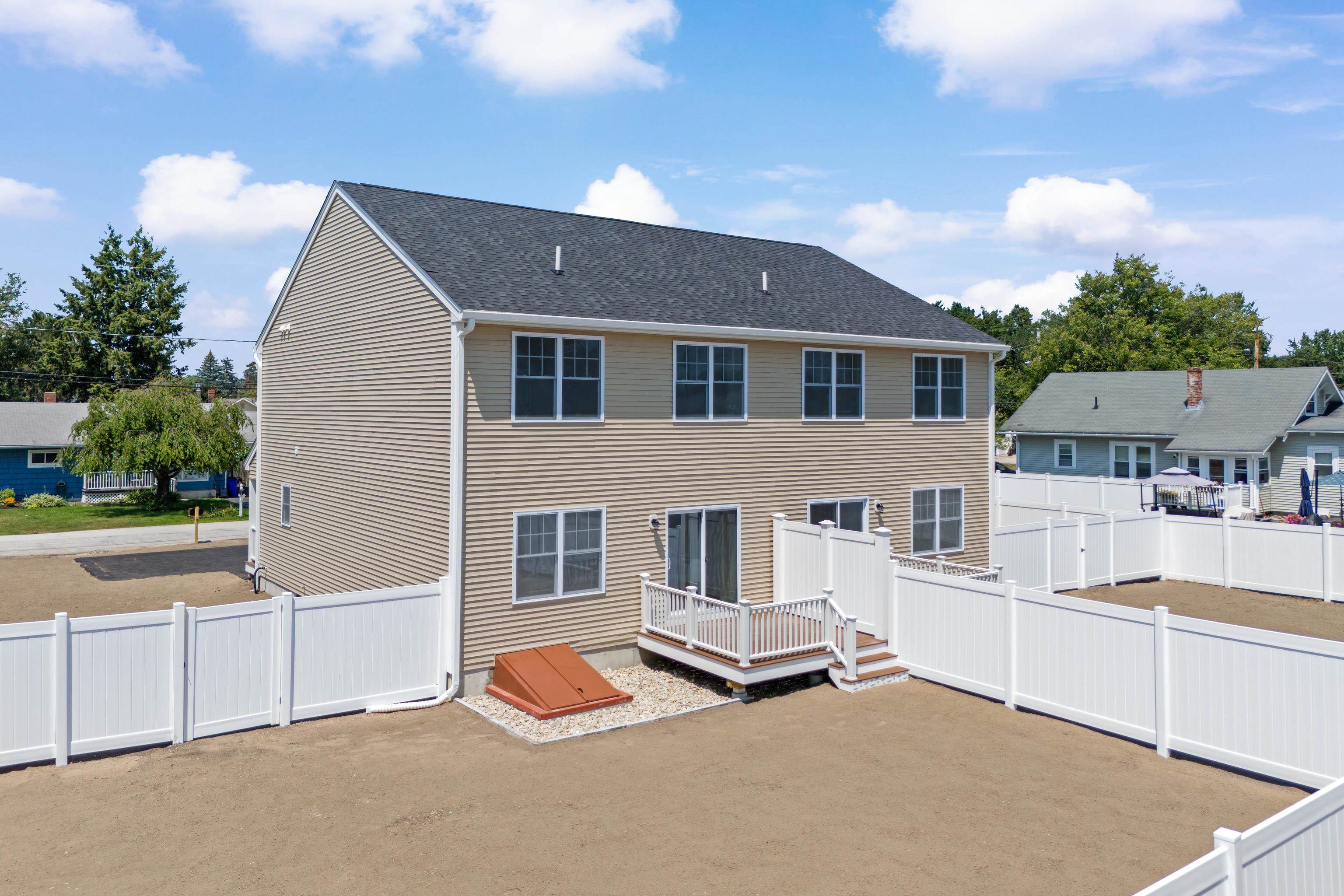 39 B Larch Street