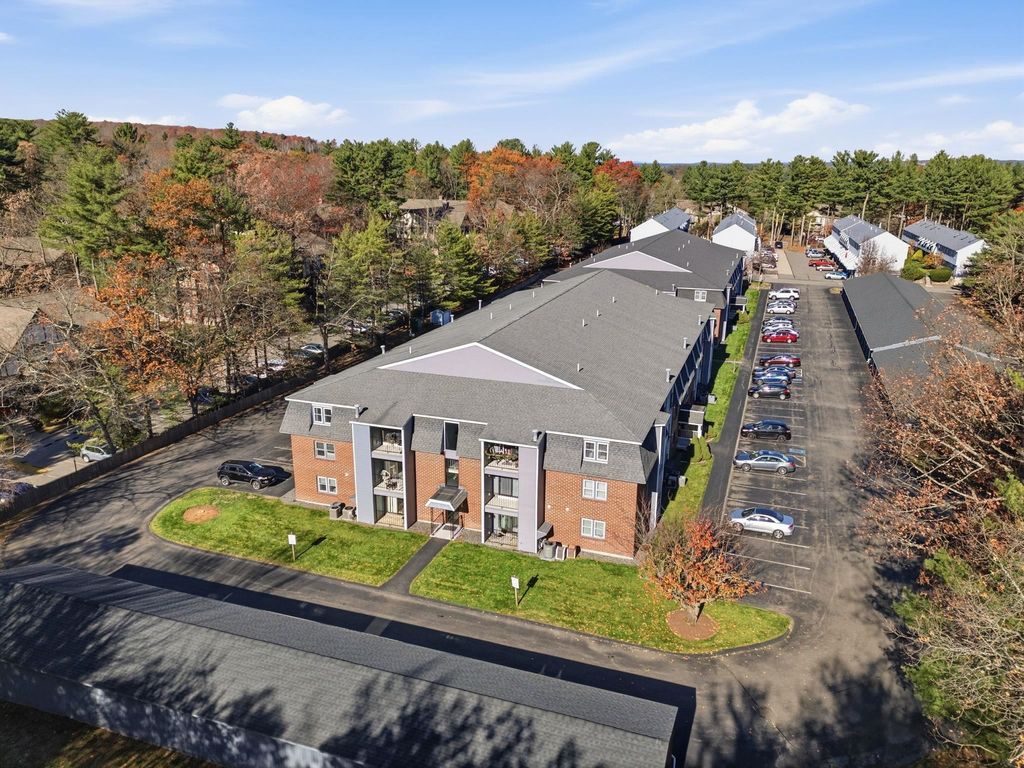 Photo of 92 Bluestone Drive, Nashua, NH 03060 (MLS # 5069874)