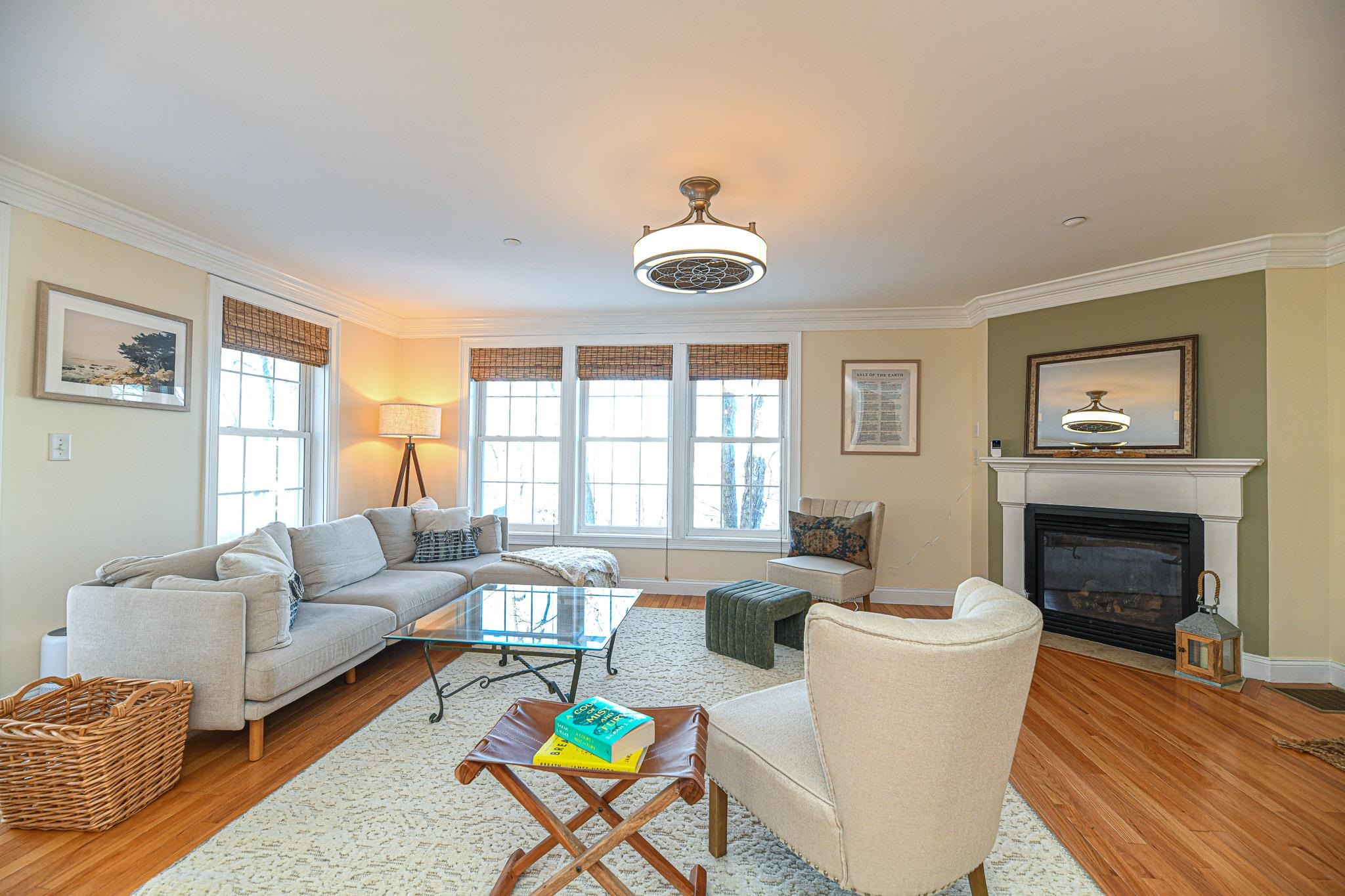 Hampton, New Hampshire 03842, United States, 2 Bedrooms Bedrooms, ,3 BathroomsBathrooms,Residential,Pending,12384