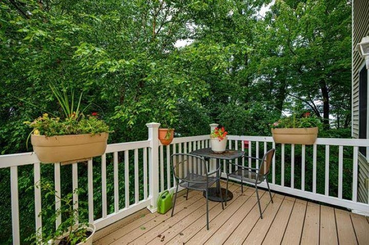 Hampton, New Hampshire 03842, United States, 2 Bedrooms Bedrooms, ,3 BathroomsBathrooms,Residential,Pending,12384