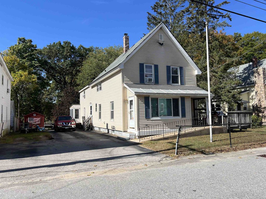 Photo of 50 Franklin Street, Derry, NH 03038 (MLS # 5064255)