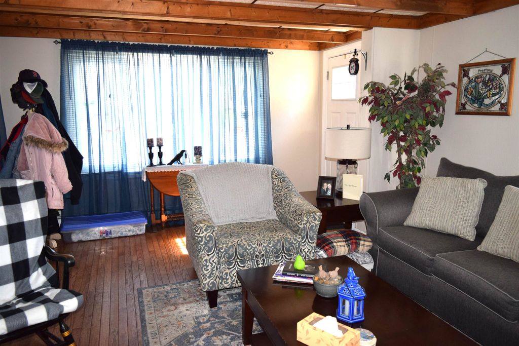 Photo of 50 Franklin Street, Derry, NH 03038 (MLS # 5064255)