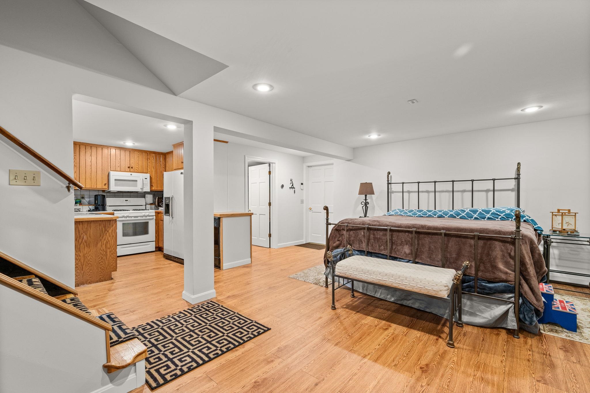 Barre Town, Vermont 05641, United States, 4 Bedrooms Bedrooms, ,5 BathroomsBathrooms,Residential,Pending,141731