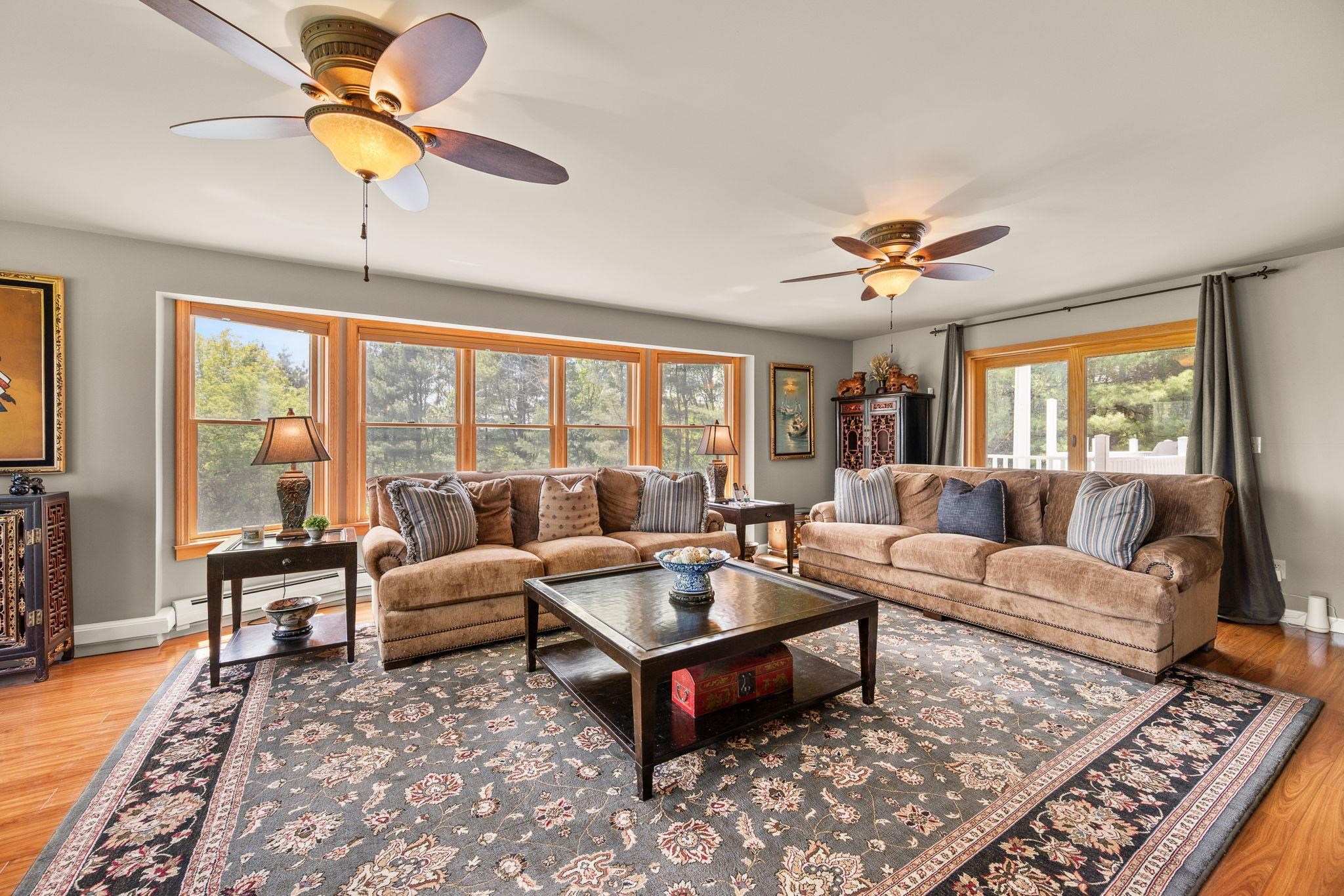 Barre Town, Vermont 05641, United States, 4 Bedrooms Bedrooms, ,5 BathroomsBathrooms,Residential,Pending,141731