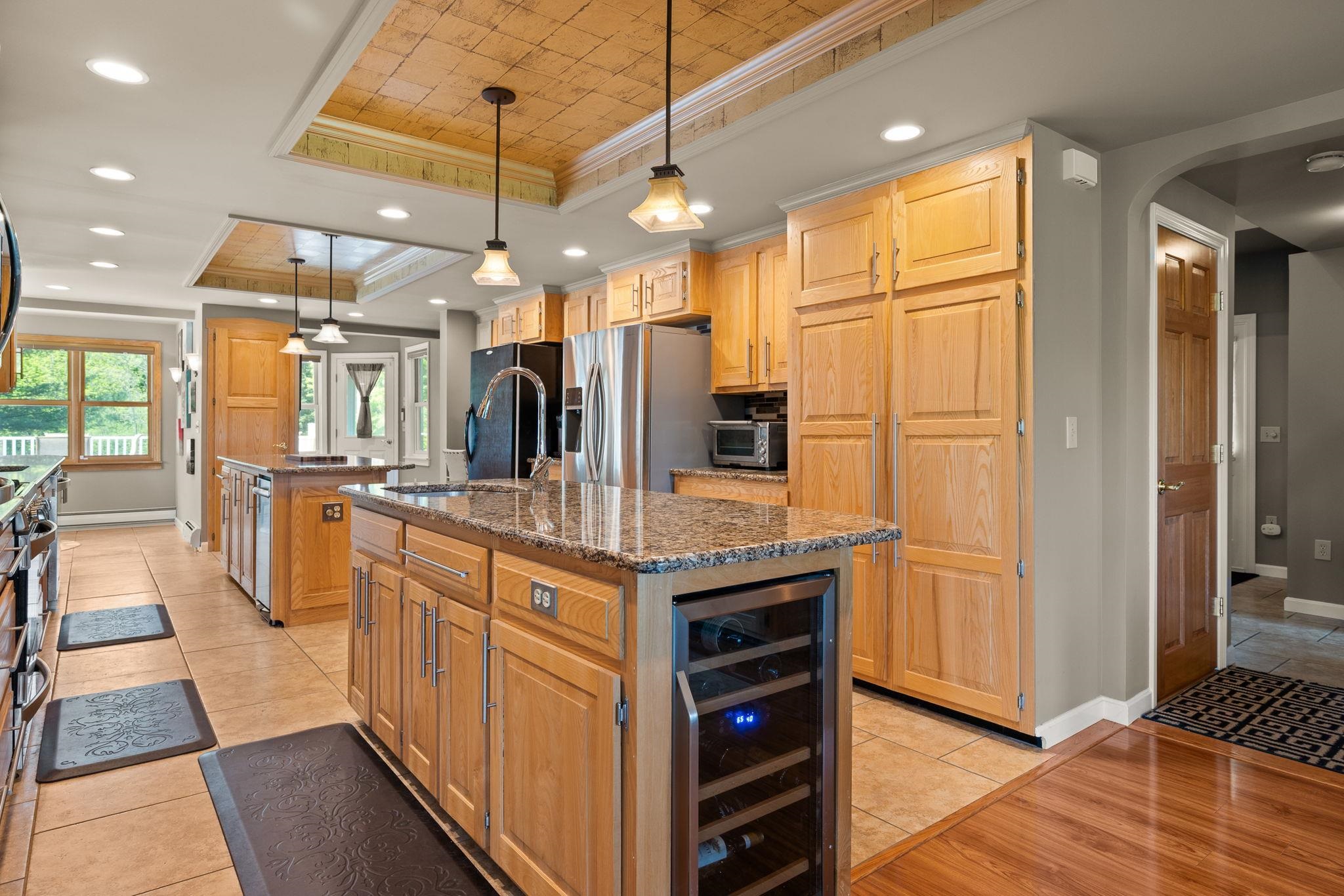 Barre Town, Vermont 05641, United States, 4 Bedrooms Bedrooms, ,5 BathroomsBathrooms,Residential,Pending,141731