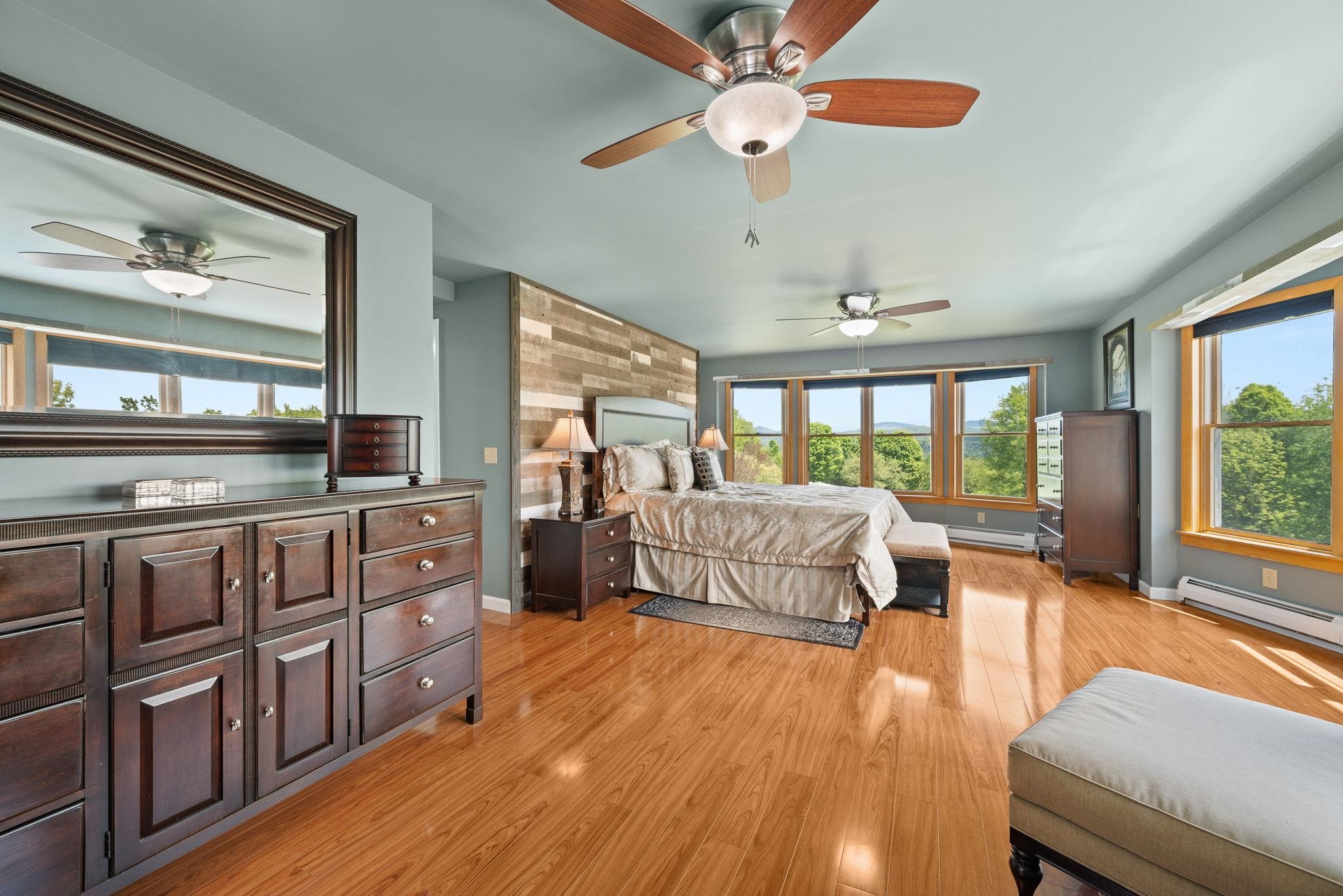 Barre Town, Vermont 05641, United States, 4 Bedrooms Bedrooms, ,5 BathroomsBathrooms,Residential,Pending,141731