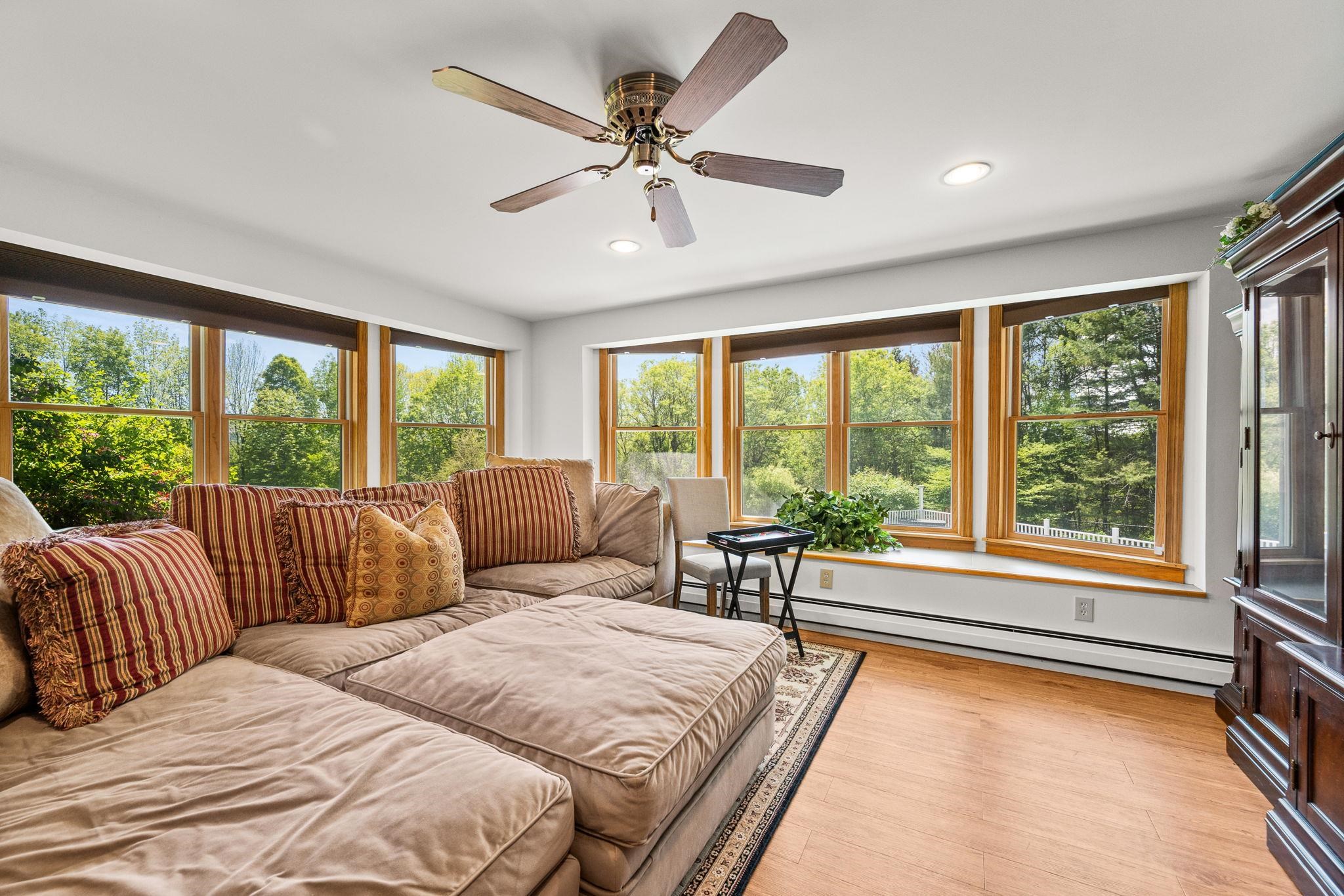 Barre Town, Vermont 05641, United States, 4 Bedrooms Bedrooms, ,5 BathroomsBathrooms,Residential,Pending,141731