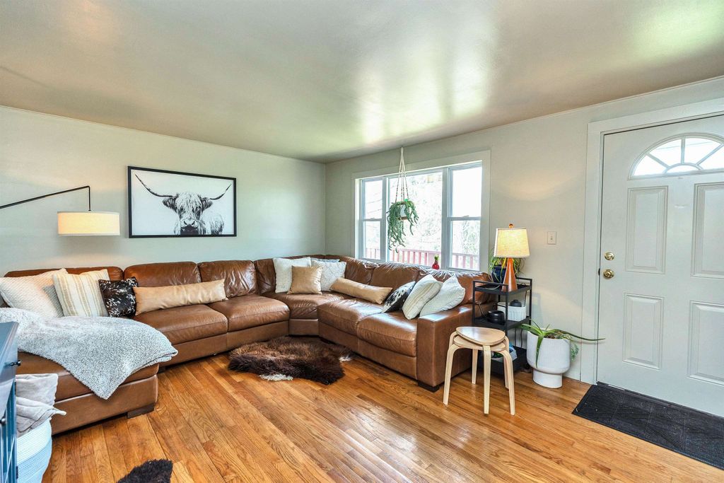 Photo of 1720 Franklin Pierce Highway, Chesterfield, NH 03462 (MLS # 5085113)