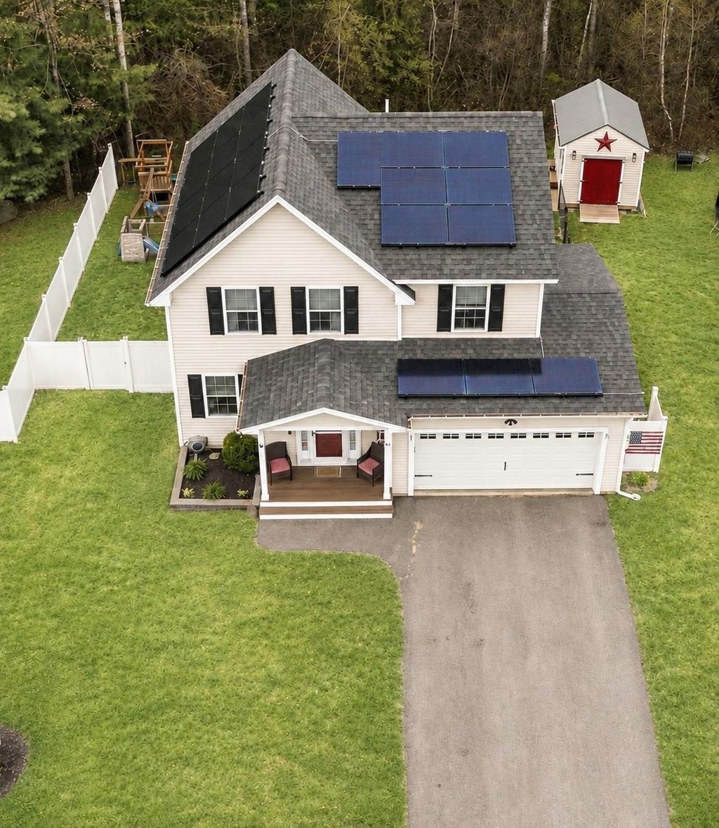 Photo of 31 Rangeway Drive, Rochester, NH 03868 (MLS # 5089780)