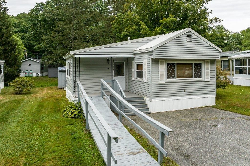 Photo of 44 Hayes Park, Exeter, NH 03833 (MLS # 5059188)