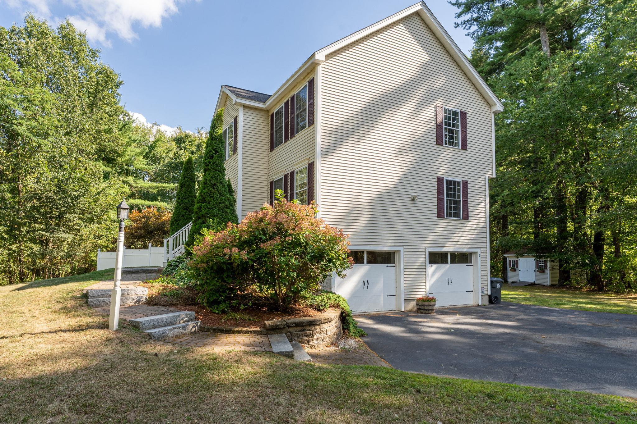 2 Maple Avenue