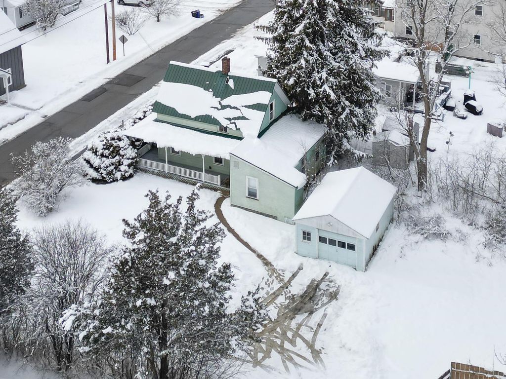 Photo of 191 Washington Street, Littleton, NH 03561 (MLS # 5074948)