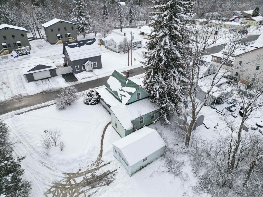 Photo of 191 Washington Street, Littleton, NH 03561 (MLS # 5074948)